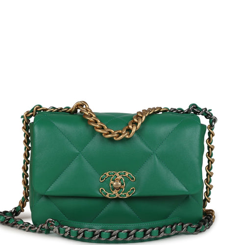 Chanel Medium 19 Flap Green Shiny Lambskin Mixed Metal Hardware