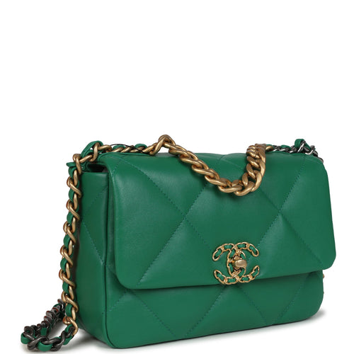 Chanel Medium 19 Flap Green Shiny Lambskin Mixed Metal Hardware